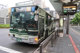 写真（京都市バス＠京都駅前）