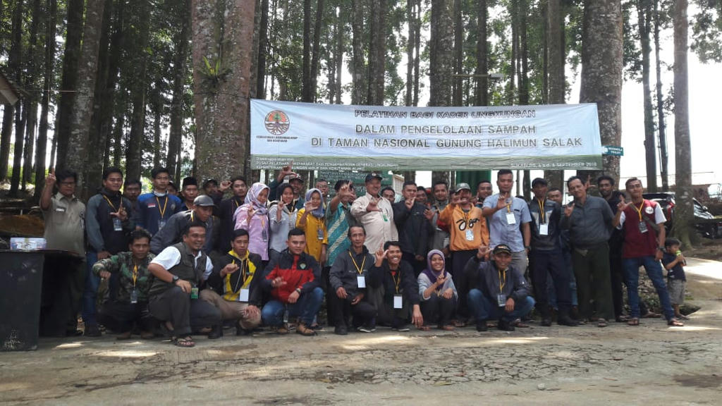 Pelatihan Kader Lingkungan Hidup Dalam Pengelolaan Sampah Di